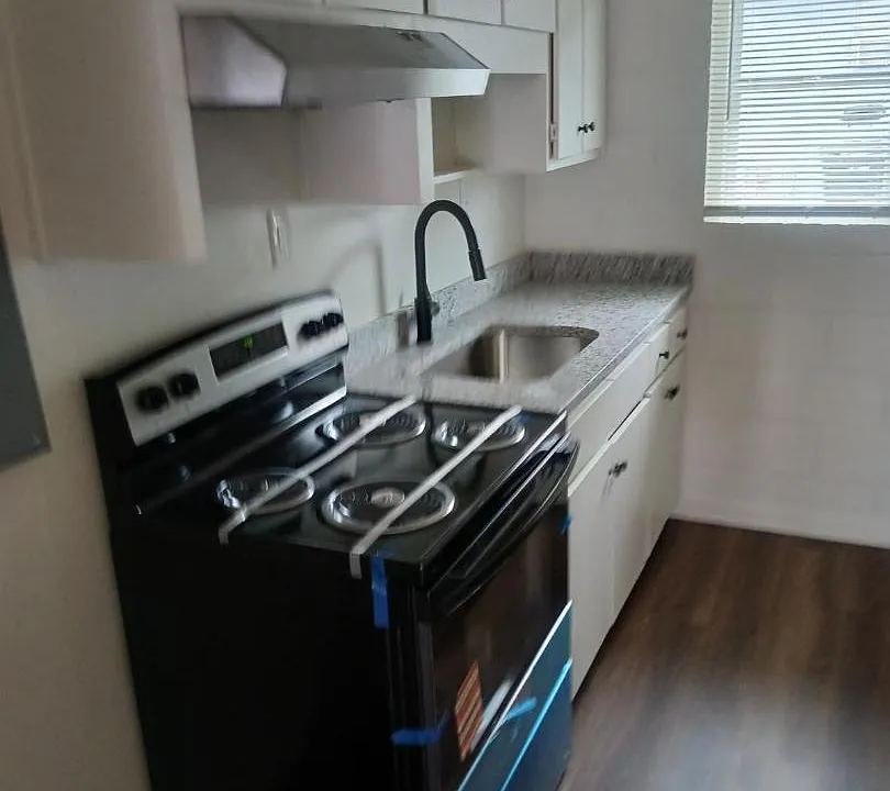 3413 Terminal Ct #1