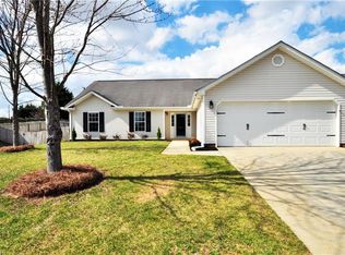 5191 Ashgrove Dr, Greensboro, NC 27410