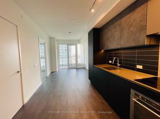 7890 Jane St #1810, Vaughan, ON L4K 0K9