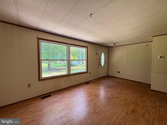 2nd image of 7089 James Moore Rd