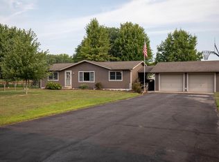 W8284 Woodview Dr, Onalaska, WI 54650