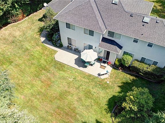 5th image of 2926 113th Ave SE