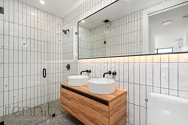 Rented by Rennit Inc.