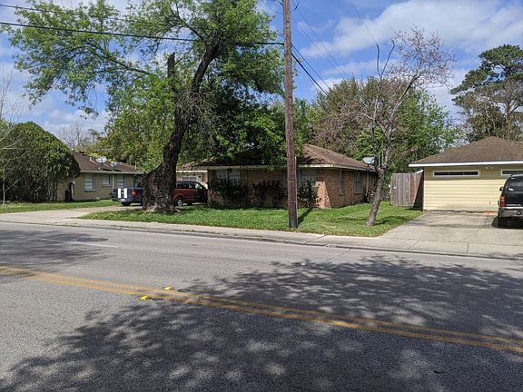 2nd image of 1751 Pasadena Blvd