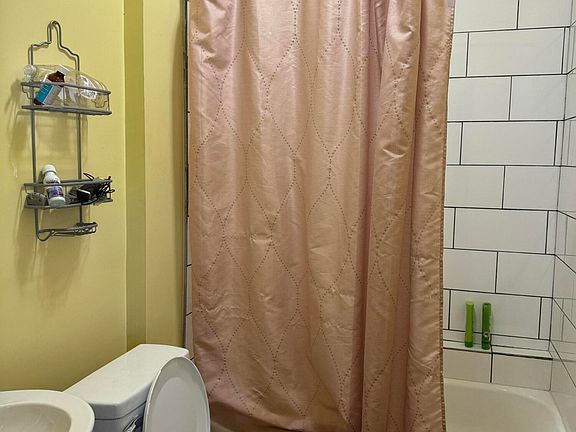 5th image of 4101 Decoursey Ave
