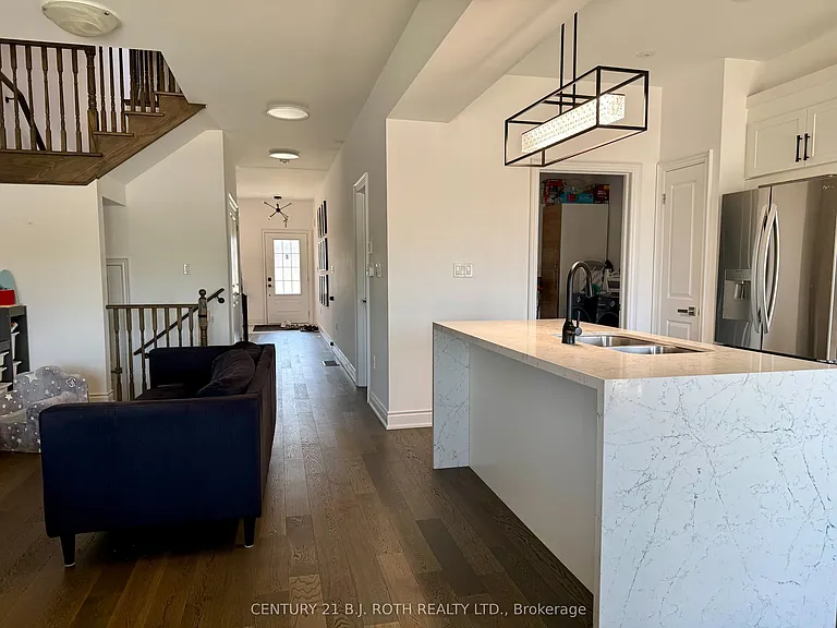 13 Harvest Cres — Photo 7