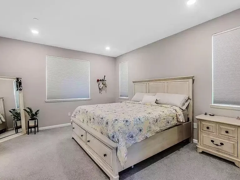 8720 Aquamarine Dr — Photo 13