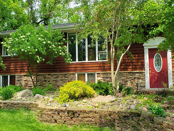 2nd image of 3349 Birch Dr
