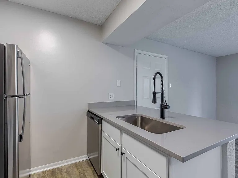 Avana Bellemeade — Photo 14