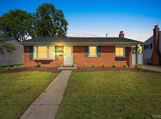 38038 Ross St, Livonia, MI 48154