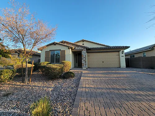 2671 E Daniel Dr Photo 1