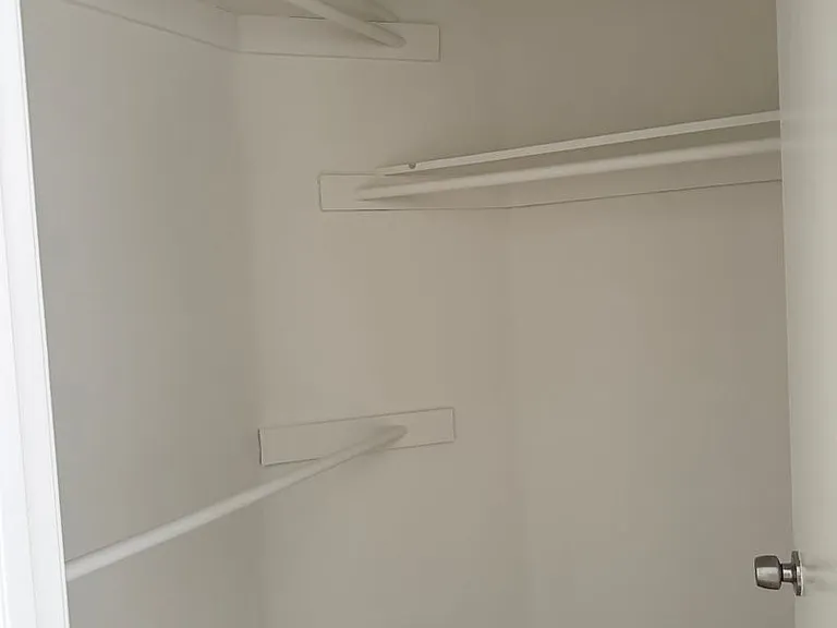 Perfectly situated 2 bedroom and 2 bathroom ! — Photo 75