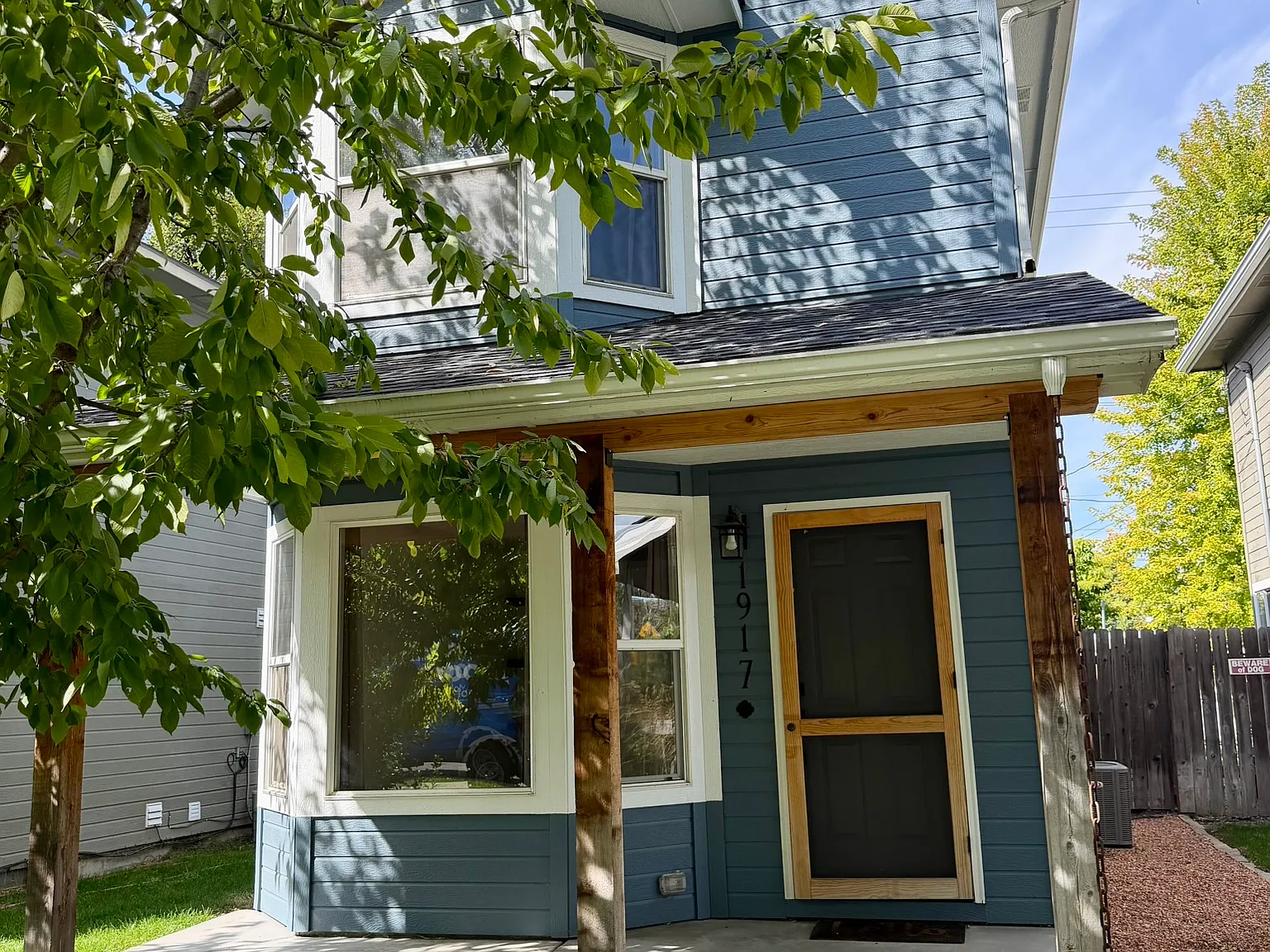 2 bed, 1.5 bath, 988 sqft, $2,300 — Photo 1