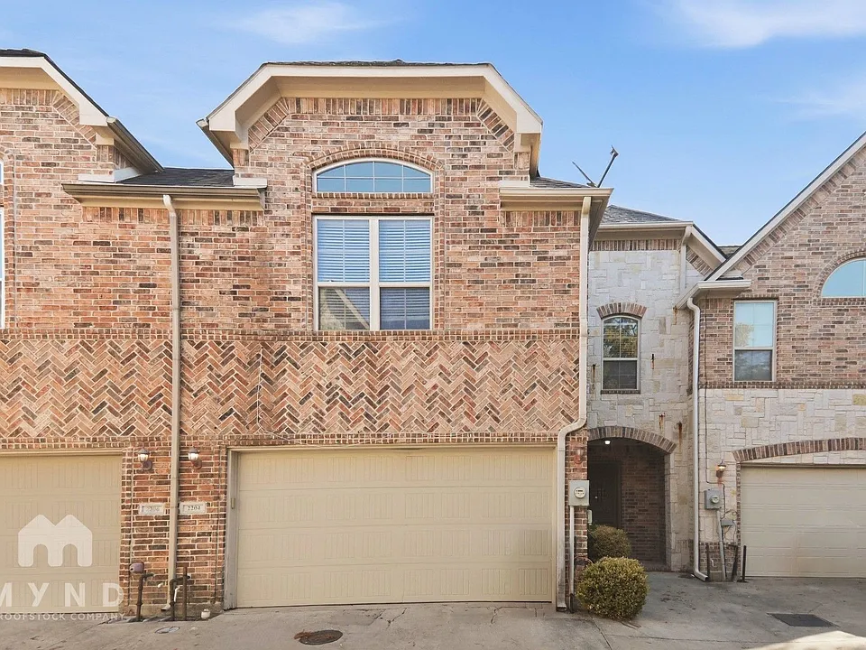 2204 Apollonia Ln