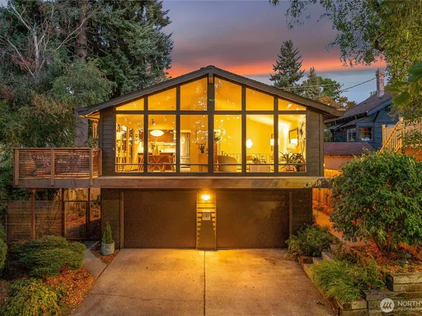 2604 12th Avenue W, Seattle, WA 98119
