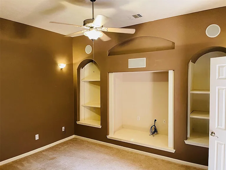 10723 Lake Riata Ln — Photo 13