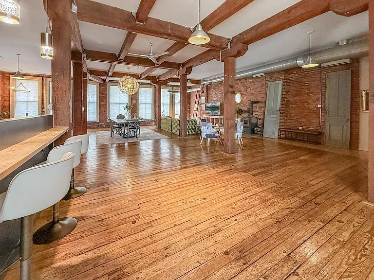 1668 E 40th St #3-ID1593940P — Photo 33