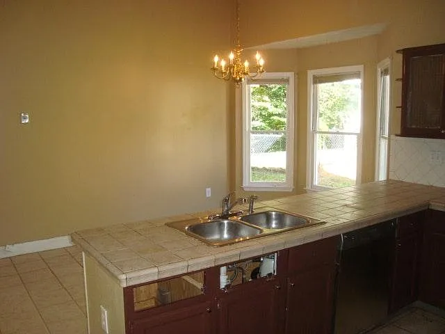 610 Clearwater Pl — Photo 6