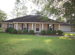 147 Cherokee Dr, Abita Springs, LA 70420