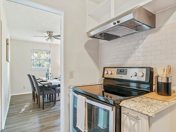 5th image of 7036 Queen Of Hearts Ct