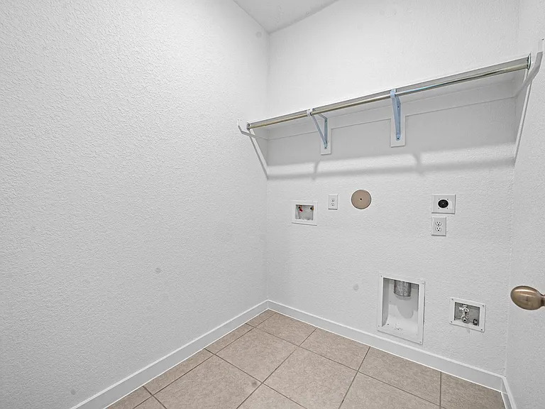 2221 Forest Trace Ln — Photo 35