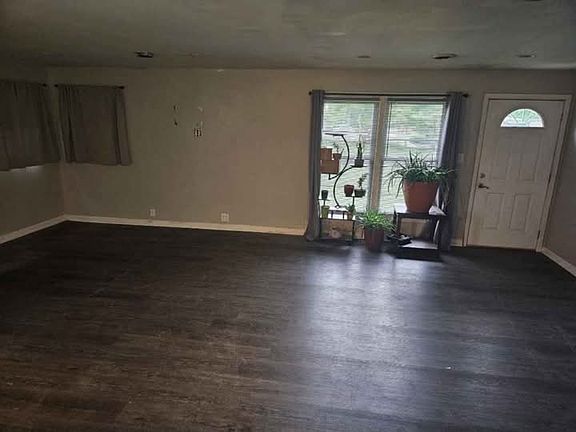 5th image of 7100 Powhatan Dr