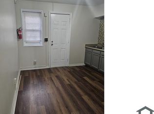 1704 De Soto Ter, Louisville, KY 40210