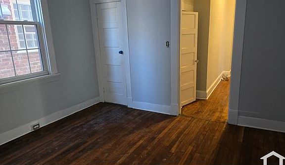 5th image of 3016 Fendall Ave #1