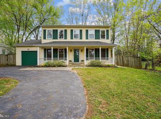 2915 Chain Bridge Rd, Oakton, VA 22124