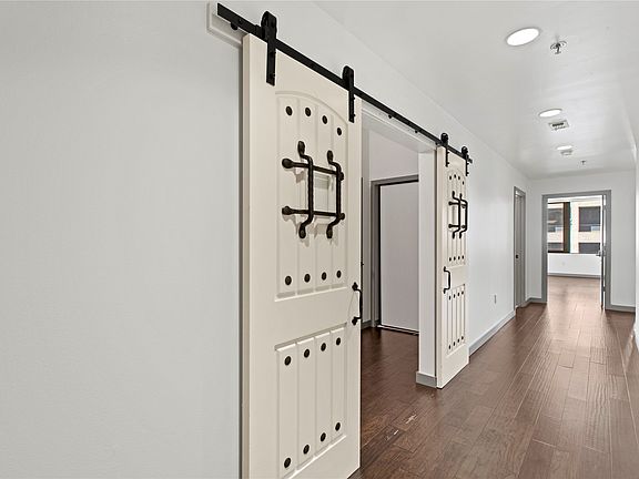 2nd image of 1200 Main St APT 508