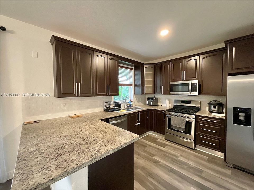 1st image of 11320 NW 43rd Ter