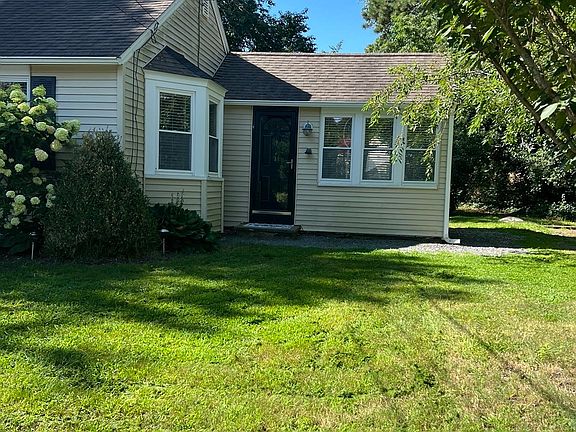 3rd image of 25 Centerville Ave
