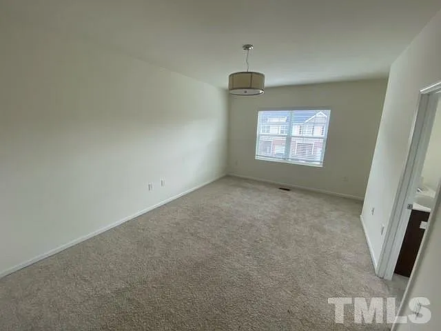 861 Saratoga — Photo 14