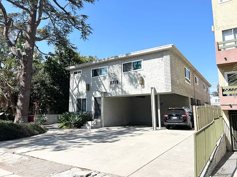 3718 S Canfield Ave #4 — Photo 1