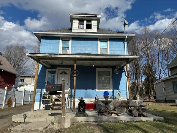 3 Parsons Ave, Endicott, NY 13760