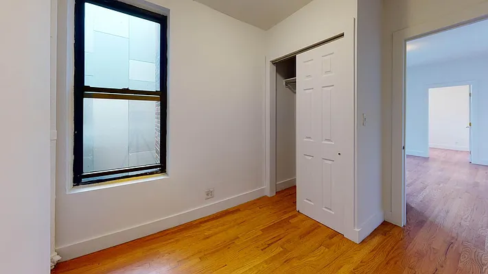 Rented by Bond New York | media 4