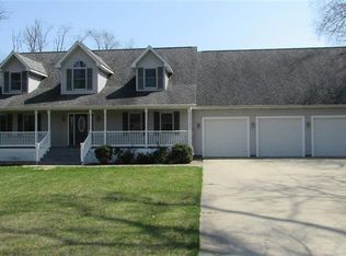 720 S Bray St, New Carlisle, IN 46552