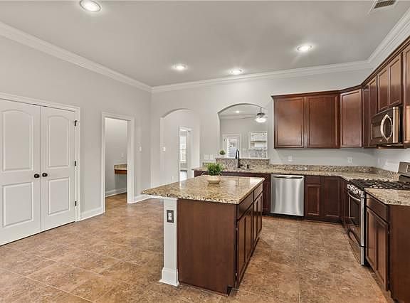 4th image of 2612 Ashley Ct