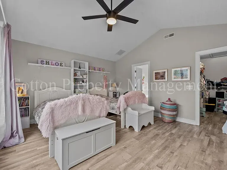 508 Azalea Dr — Photo 15