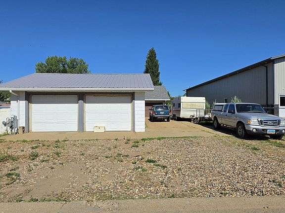 2nd image of 761 1st Ave SW