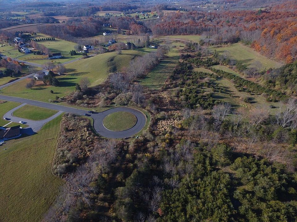 2nd image of 13 Valcourt Dr