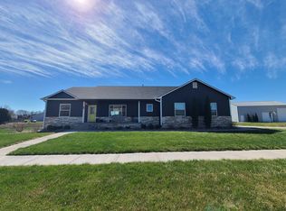425 W Garfield St, Lindsborg, KS 67456