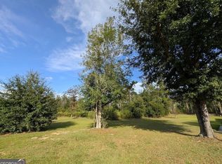 145 Worthington Dr, Ellabell, GA 31308