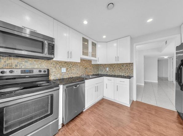 4156 Inverrary Dr APT 301