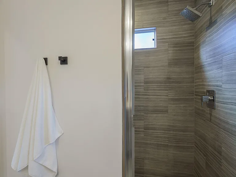 170 Hillcrest Dr — Photo 7