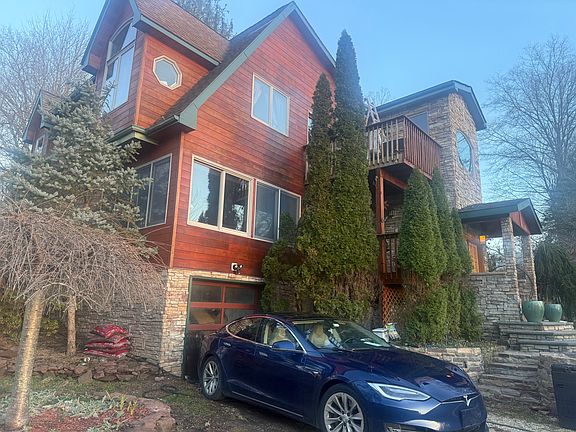 2nd image of 12 Lake Rd