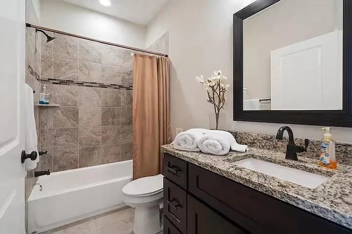 585 Demarett Dr — Photo 16