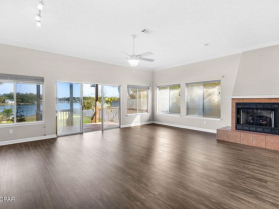 4th image of 5116 Blue Harbor Dr