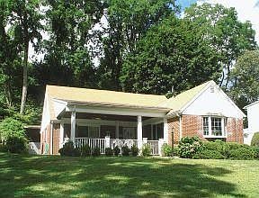 2nd image of 82 Weskora Ave