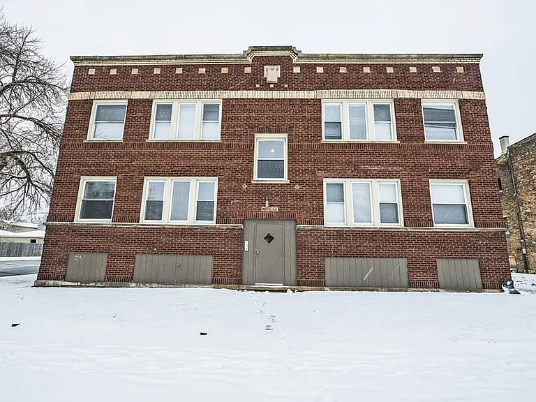 7254 S University — Photo 18